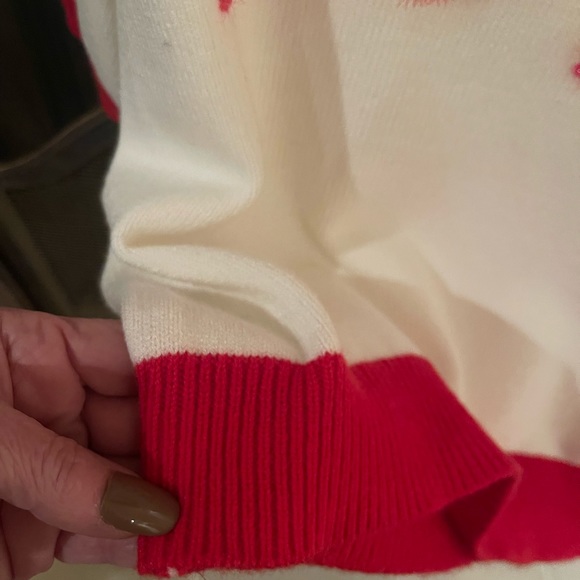 Altar’d State XOXO sweater.  Short puffy sleeves, Size M, very cute! - Picture 5 of 5